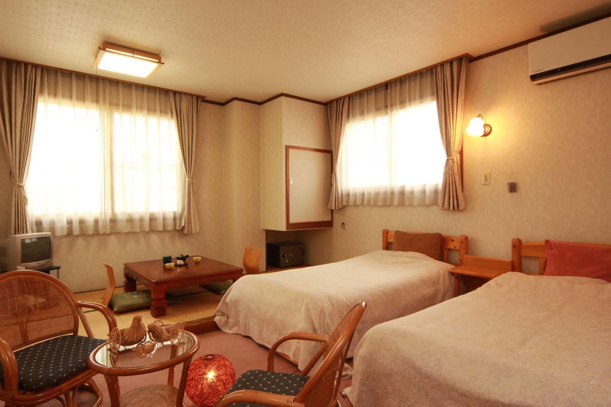 Hatoguruma Kawabata Nozawaonsen Exteriör bild