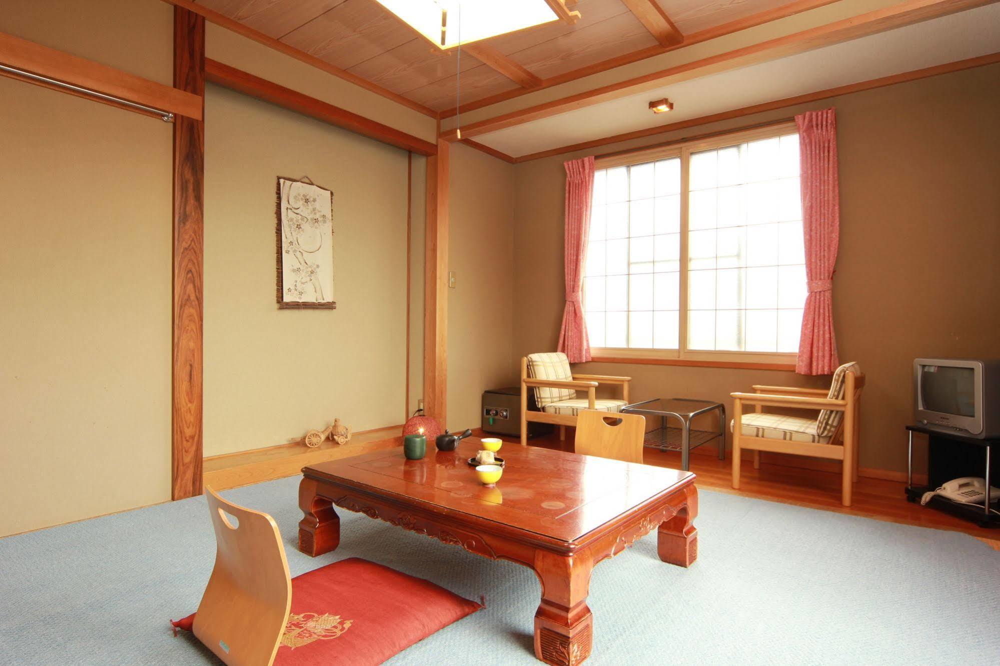 Hatoguruma Kawabata Nozawaonsen Exteriör bild